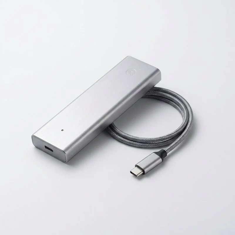 M.2 NVMe SSD エンクロージャー